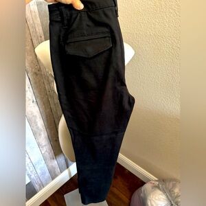 Social standards by sanctuary. Black skinny fit pant. Size 8.